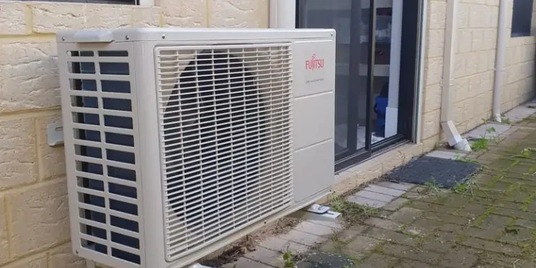 3.5KW Fujitsu wall mount reverse cycle split system