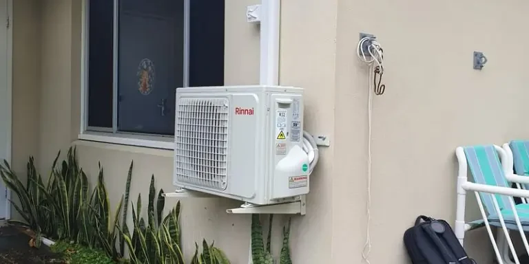 Rinnai reverse cycle split system air conditioner installation
